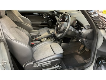 Used MINI Electric Hatch 2021 for sale - 77323356: Photo