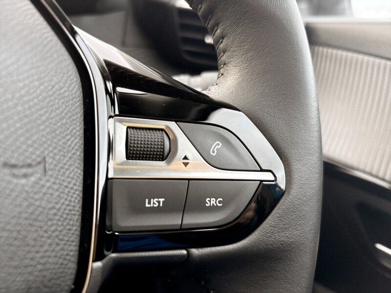 Used Peugeot E-208 2022 for sale - 77422958: Photo 32