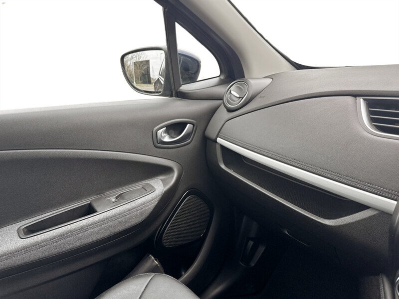 Used Renault Zoe 2022 for sale - 77069825: Photo 32