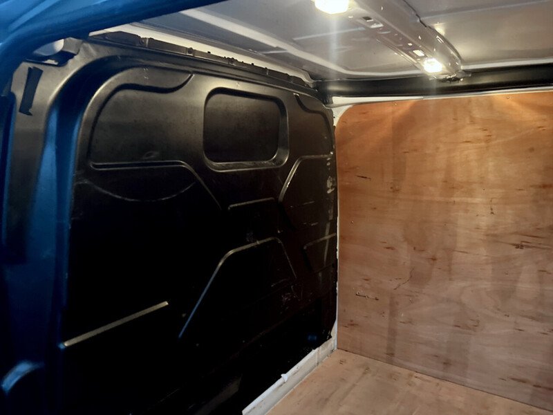 Used Ford Transit Custom 2022 for sale - 76686811: Photo 18
