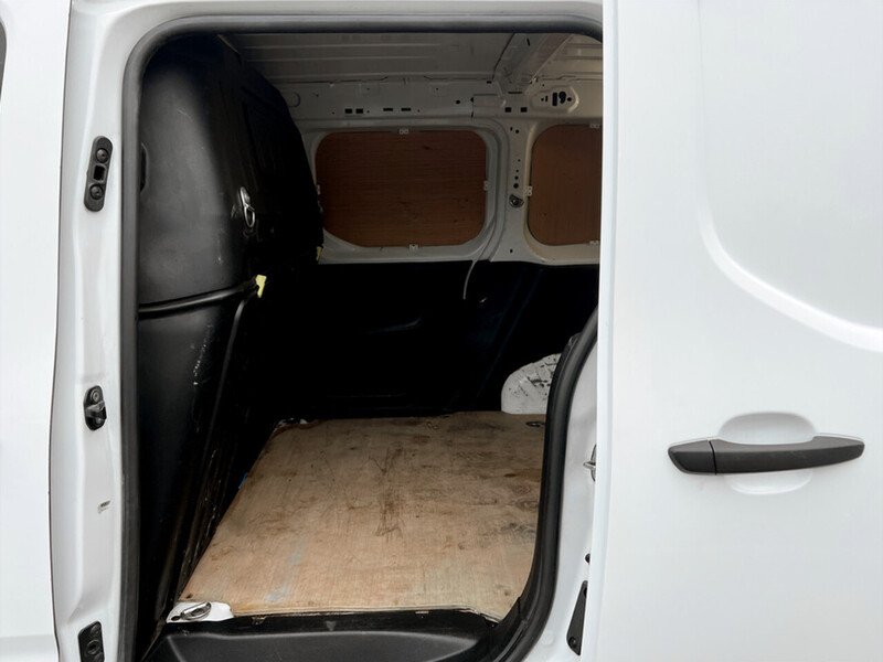 Used Peugeot Partner 2021 for sale - 76245556: Photo 17