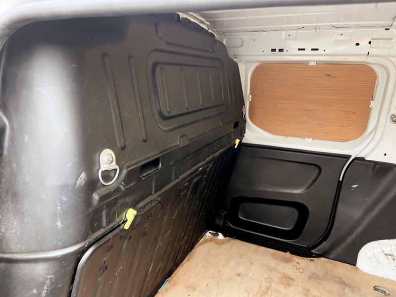 Used Peugeot Partner 2021 for sale - 76245556: Photo 18