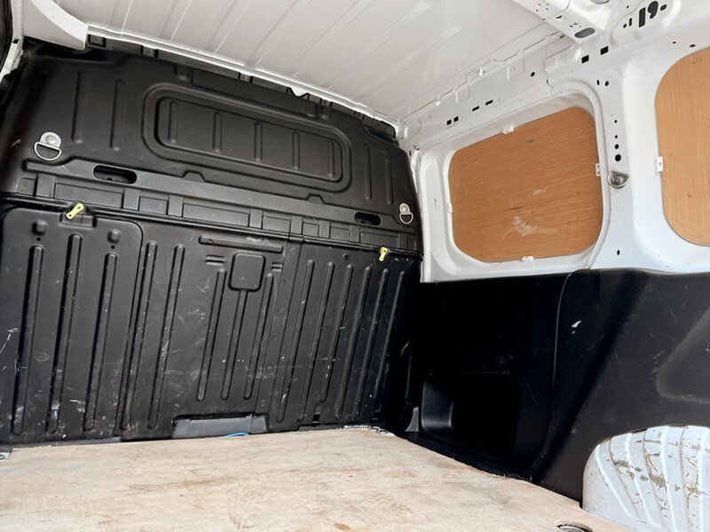 Used Peugeot Partner 2021 for sale - 76245556: Photo 27