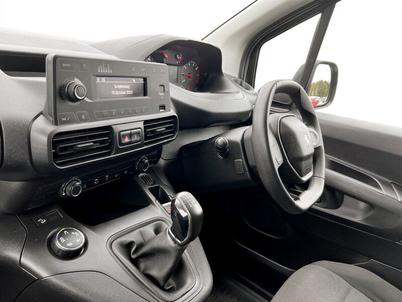 Used Peugeot Partner 2021 for sale - 76245556: Photo 35