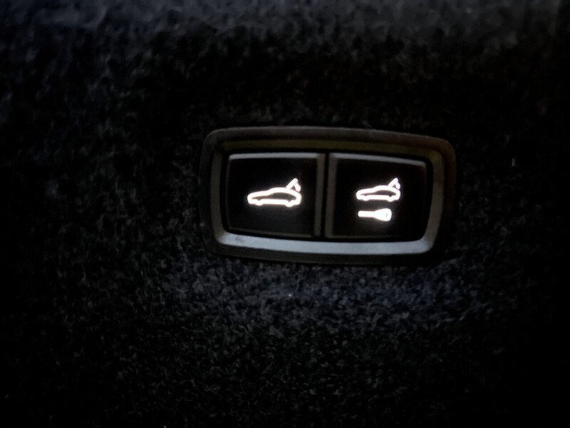 Used Porsche Taycan 2021 for sale - 76450359: Photo 24