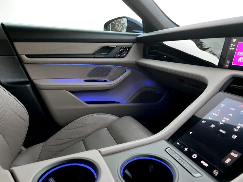 Used Porsche Taycan 2021 for sale - 76450359: Photo 37