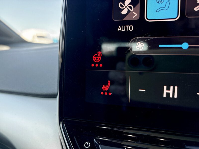 Used Volkswagen ID.4 2022 for sale - 77945248: Photo 40