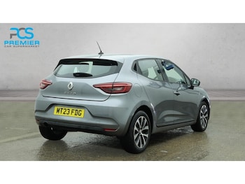 Used Renault Clio 2023 for sale - 78421824: Photo