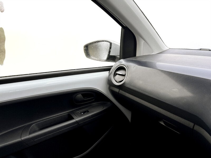Used Volkswagen up! 2022 for sale - 77172754: Photo 32