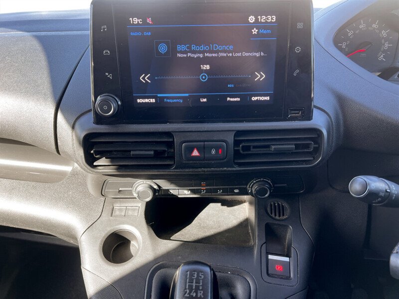 Used Peugeot Partner 2020 for sale - 76292213: Photo 36