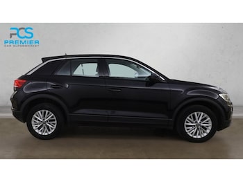 Used Volkswagen T-Roc 2021 for sale - 79526311: Photo