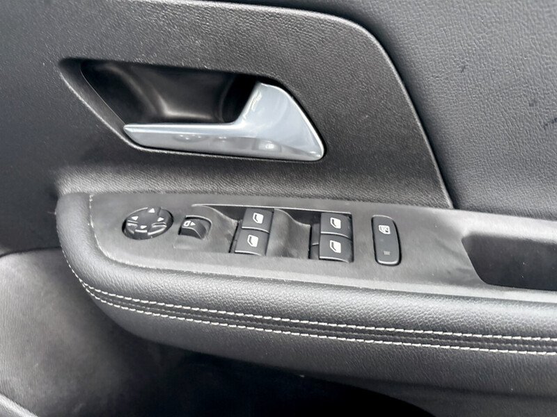 Used Vauxhall Mokka Electric 2022 for sale - 77272331: Photo 44