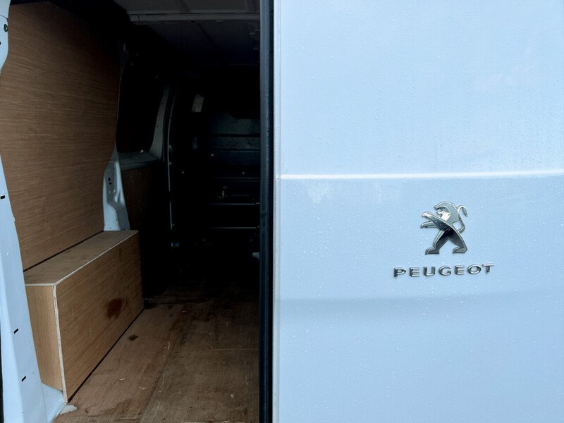 Used Peugeot Expert 2021 for sale - 76450344: Photo 26