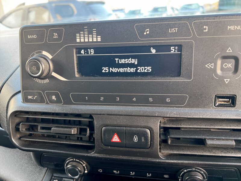 Used Peugeot Partner 2021 for sale - 76712118: Photo 37