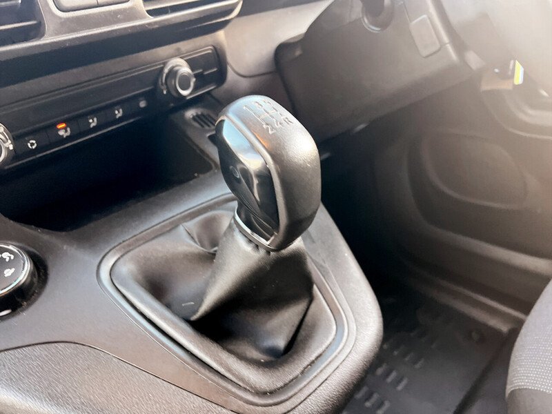Used Peugeot Partner 2021 for sale - 76712118: Photo 40