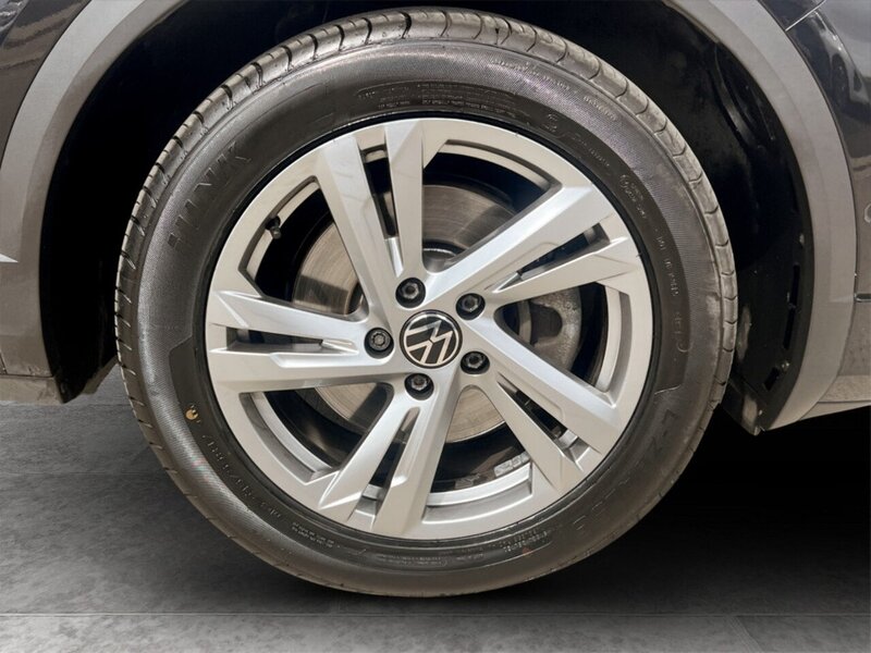 Used Volkswagen T-Roc 2022 for sale - 76643052: Photo 17