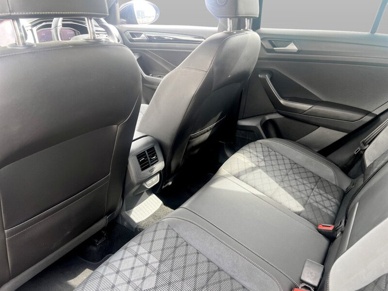 Used Volkswagen T-Roc 2022 for sale - 76643052: Photo 30