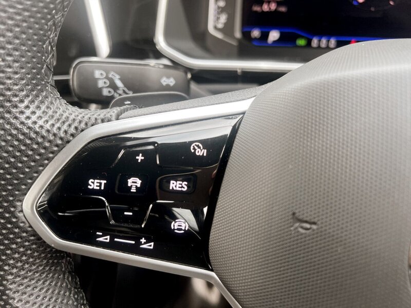 Used Volkswagen T-Roc 2022 for sale - 76643052: Photo 37