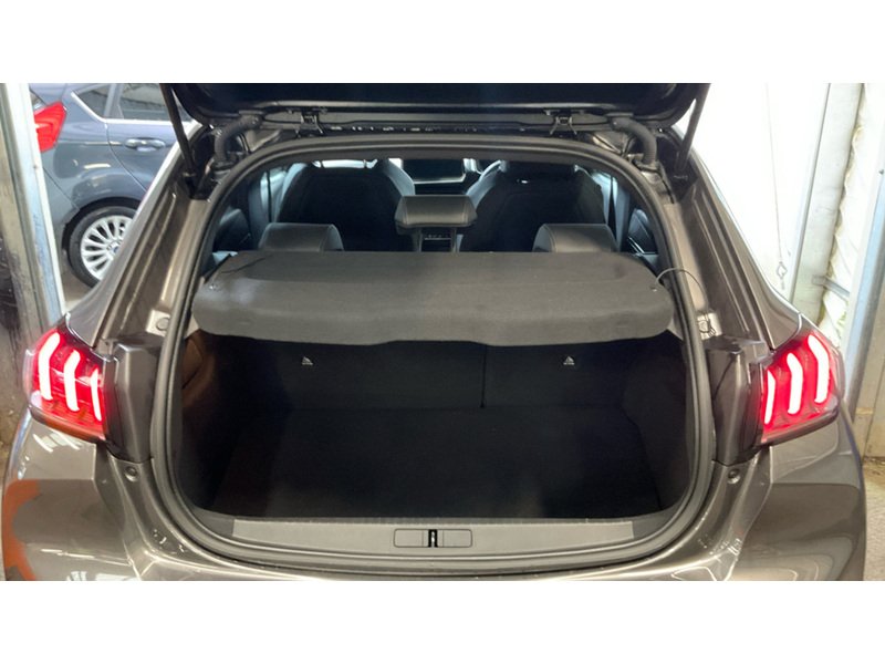 Used Peugeot 208 2023 for sale - 76896532: Photo 7