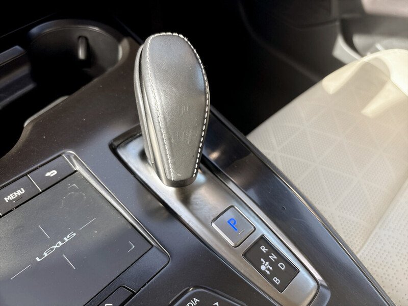 Used Lexus UX 2021 for sale - 77474496: Photo 42