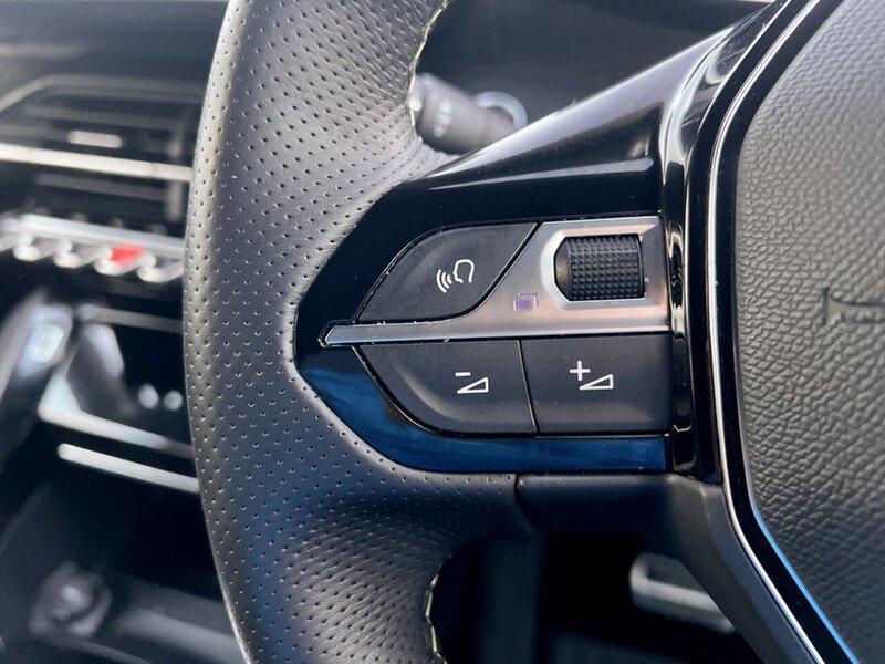 Used Peugeot E-208 2022 for sale - 76638670: Photo 30