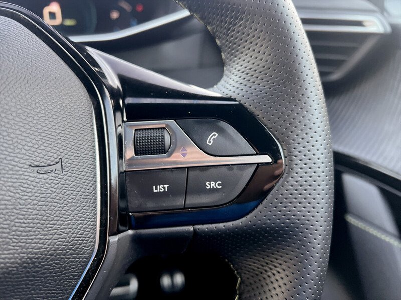 Used Peugeot E-208 2022 for sale - 76638670: Photo 32