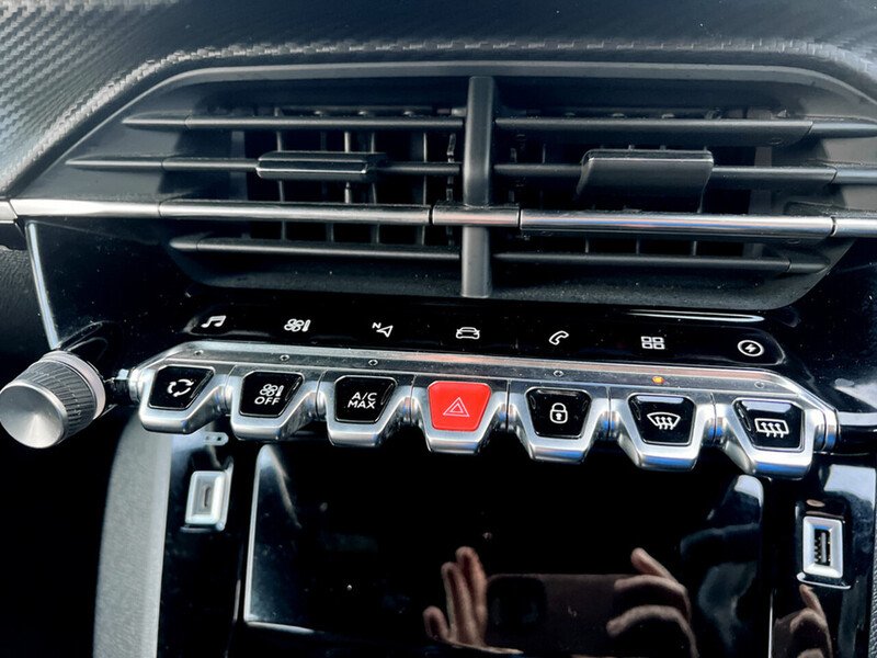 Used Peugeot E-208 2022 for sale - 76638670: Photo 40