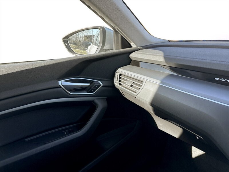 Used Audi e-tron 2021 for sale - 77945246: Photo 36
