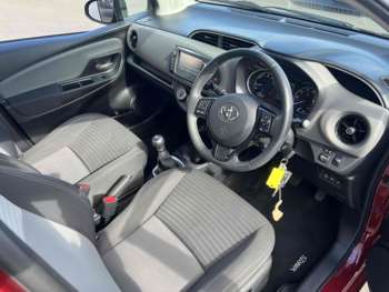Used Toyota Yaris 2019 for sale - 74893115: Photo