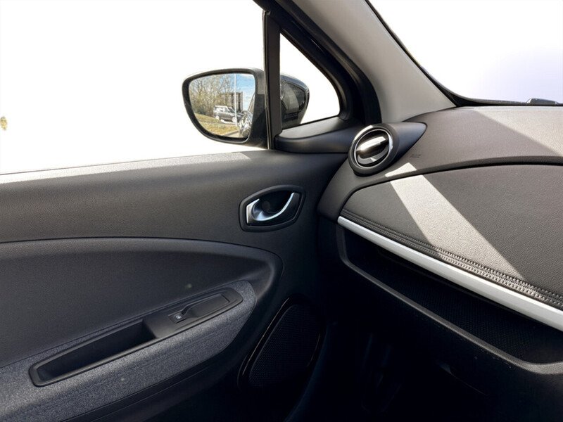 Used Renault Zoe 2022 for sale - 78031181: Photo 33