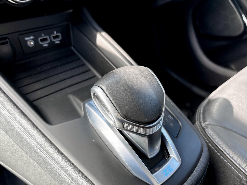 Used Renault Zoe 2022 for sale - 78031181: Photo 40