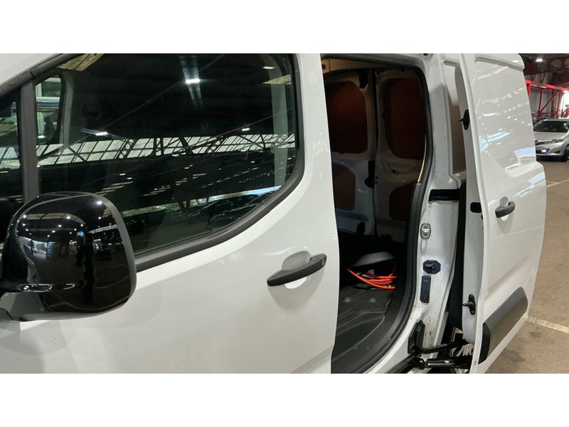Used Toyota ProAce 2022 for sale - 76148360: Photo 12