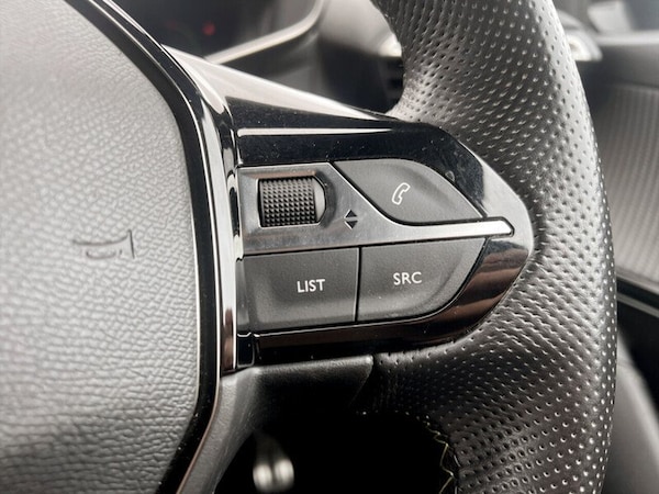 Used Peugeot 208 2023 for sale - 75620140: Photo 32