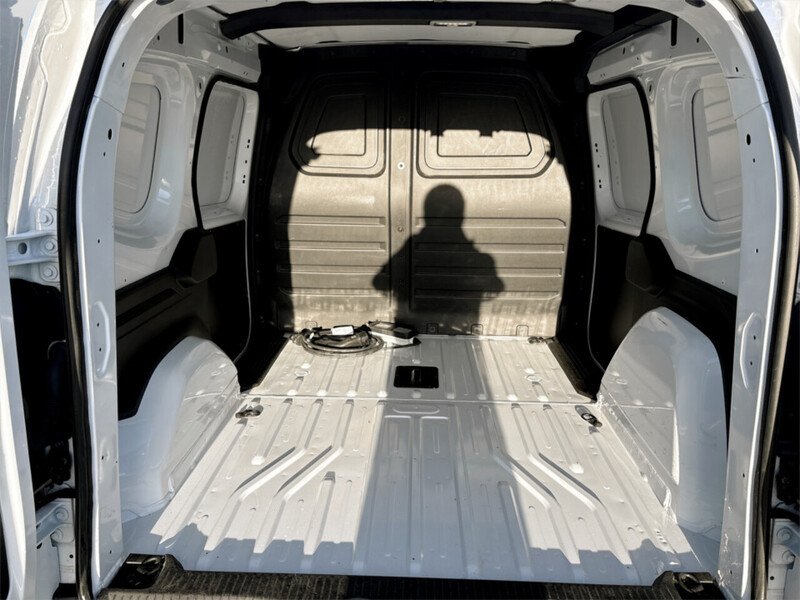 Used Nissan Other 2023 for sale - 77501068: Photo 27