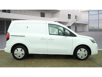 Used Nissan Other 2023 for sale - 77501068: Photo