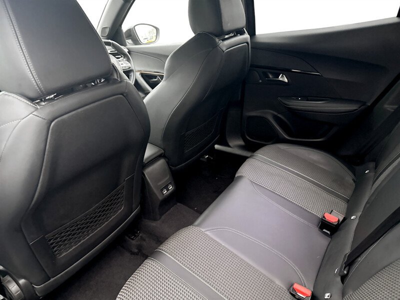 Used Peugeot 2008 2021 for sale - 77069824: Photo 43