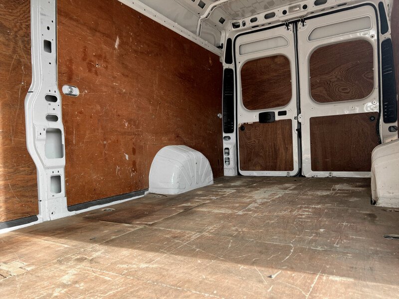 Used Peugeot Boxer 2022 for sale - 76100693: Photo 18