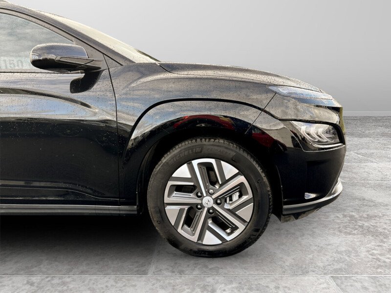 Used Hyundai KONA 2023 for sale - 77564102: Photo 18