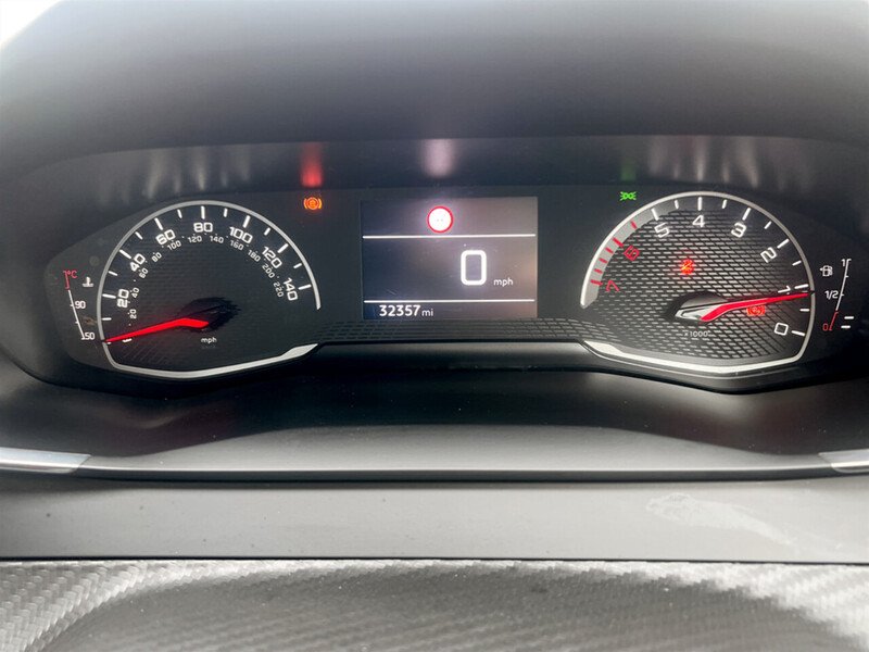 Used Peugeot 2008 2022 for sale - 75944491: Photo 32