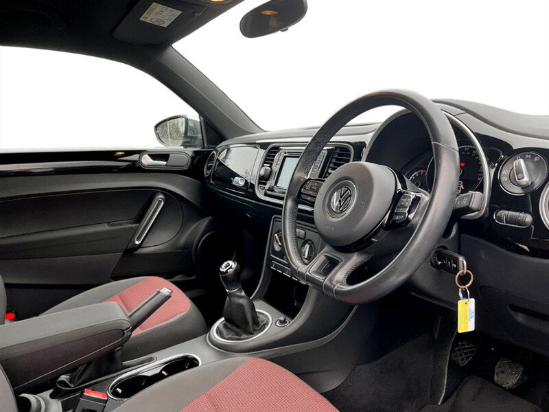 Used Volkswagen Beetle 2015 for sale - 76707261: Photo 27