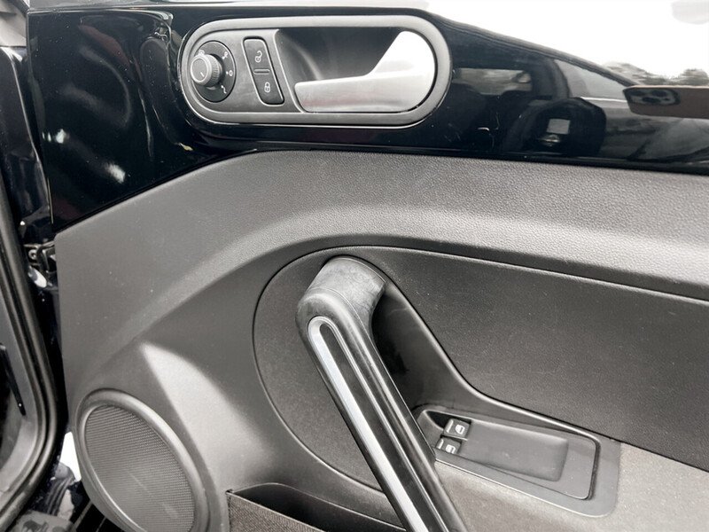 Used Volkswagen Beetle 2015 for sale - 76707261: Photo 39