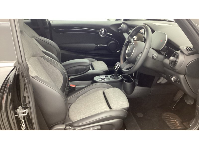 Used MINI Hatch 2022 for sale - 77236880: Photo 4