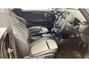 Used MINI Hatch 2022 for sale - 77236880: Photo