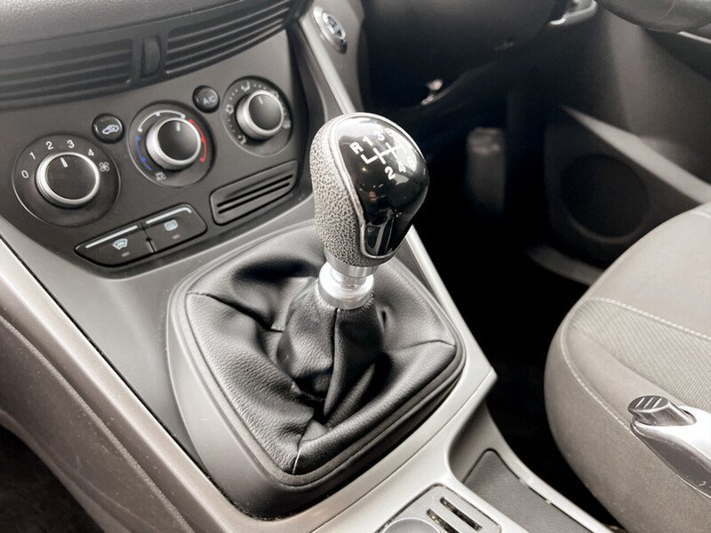 Used Ford Kuga 2013 for sale - 76413340: Photo 37