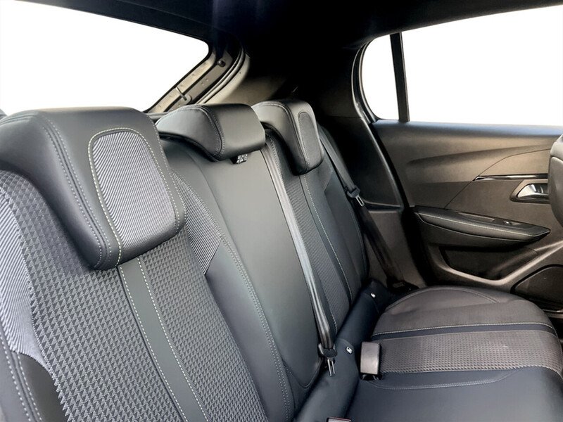 Used Peugeot 208 2023 for sale - 76662431: Photo 42