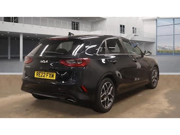 Used Kia Ceed 2022 for sale - 75908729: Photo