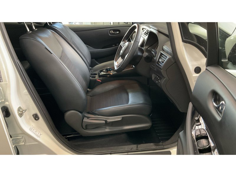 Used Nissan Leaf 2023 for sale - 77250867: Photo 4