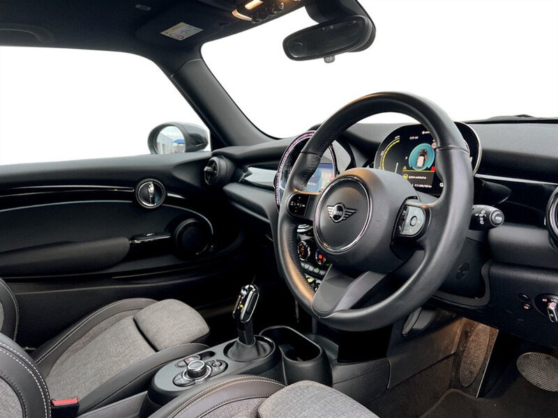 Used MINI Electric Hatch 2021 for sale - 76934944: Photo 28