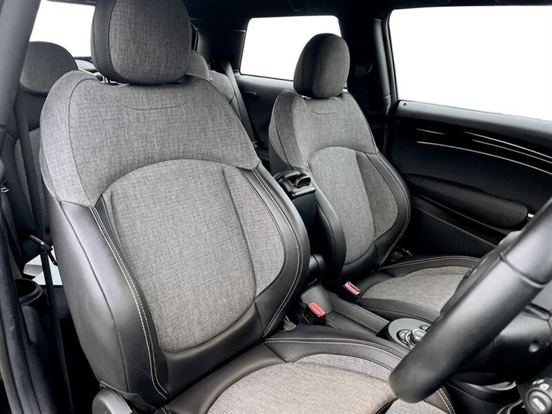 Used MINI Electric Hatch 2021 for sale - 76934944: Photo 9