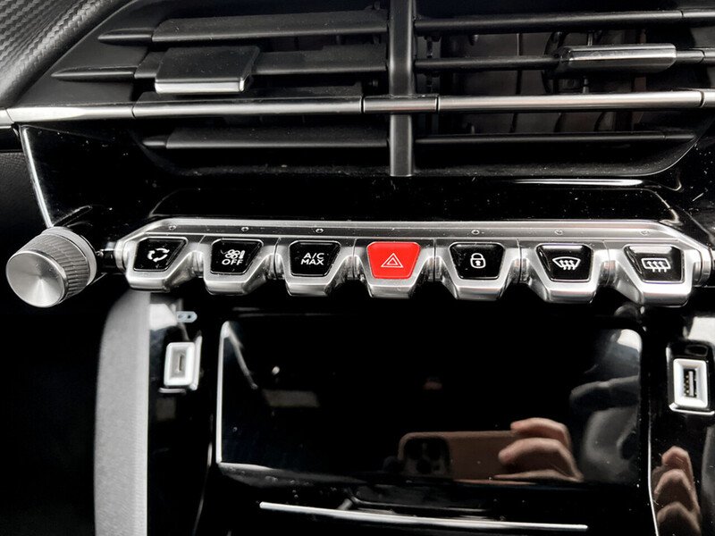 Used Peugeot 2008 2023 for sale - 76877320: Photo 37